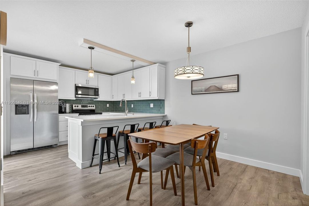 For Rent: $6,000 (2 beds, 2 baths, 1236 Square Feet)