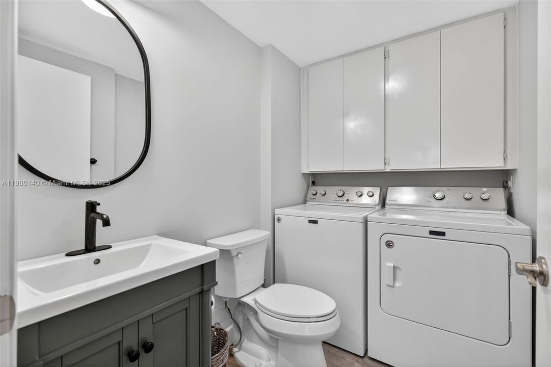 For Rent: $6,000 (2 beds, 2 baths, 1236 Square Feet)