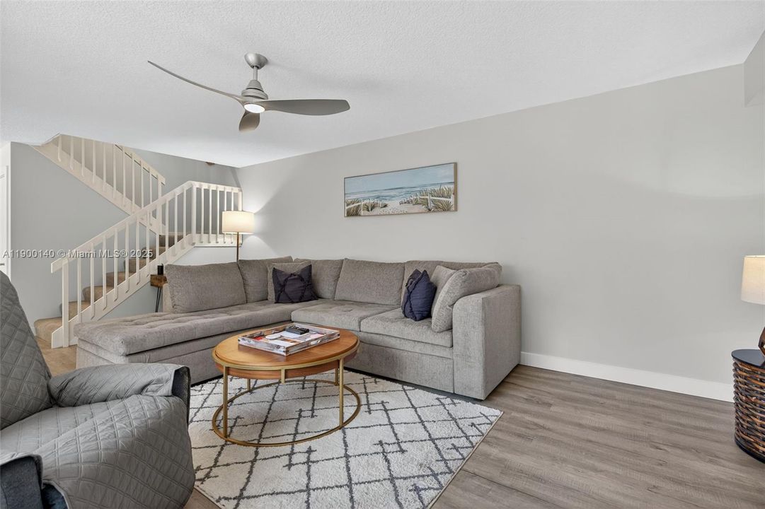 For Rent: $6,000 (2 beds, 2 baths, 1236 Square Feet)