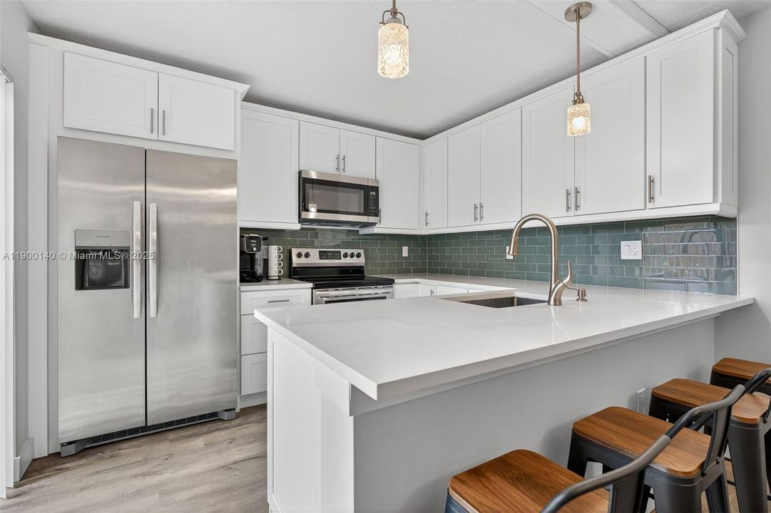 For Rent: $6,000 (2 beds, 2 baths, 1236 Square Feet)