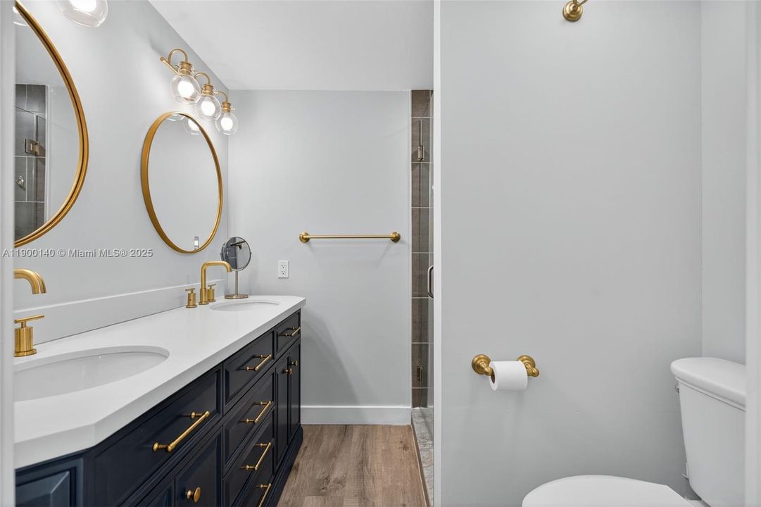 For Rent: $6,000 (2 beds, 2 baths, 1236 Square Feet)