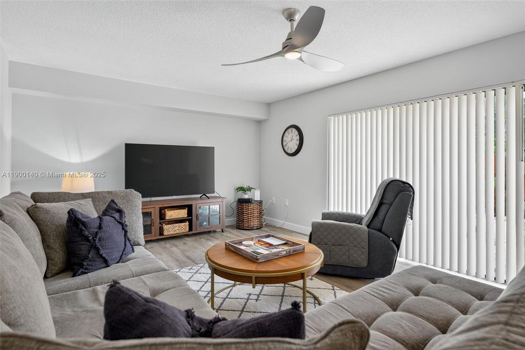 For Rent: $6,000 (2 beds, 2 baths, 1236 Square Feet)