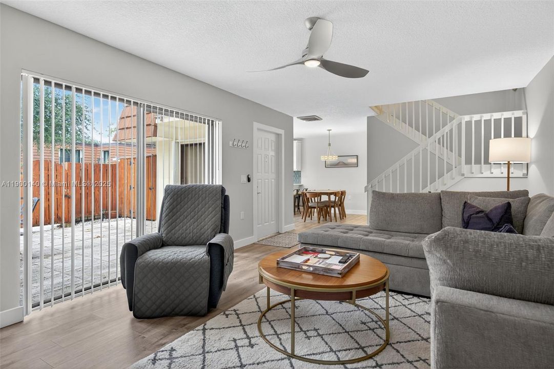 For Rent: $6,000 (2 beds, 2 baths, 1236 Square Feet)