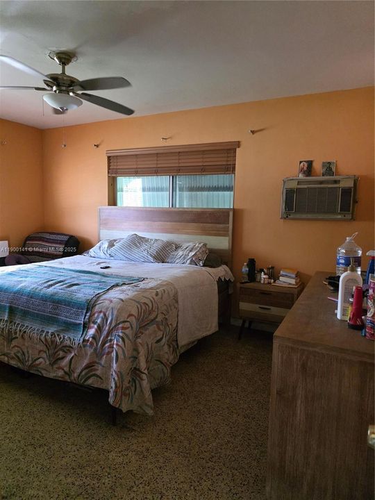 Active With Contract: $524,900 (4 beds, 2 baths, 1403 Square Feet)