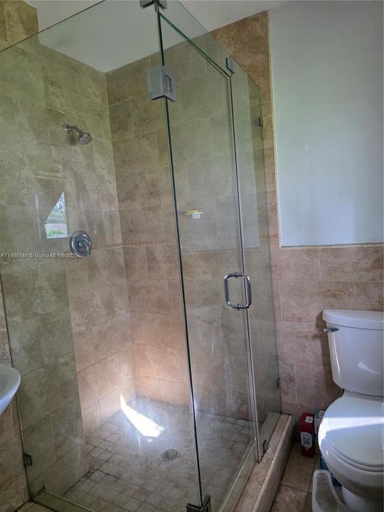 Active With Contract: $524,900 (4 beds, 2 baths, 1403 Square Feet)