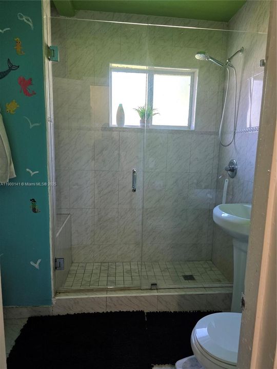 Active With Contract: $524,900 (4 beds, 2 baths, 1403 Square Feet)