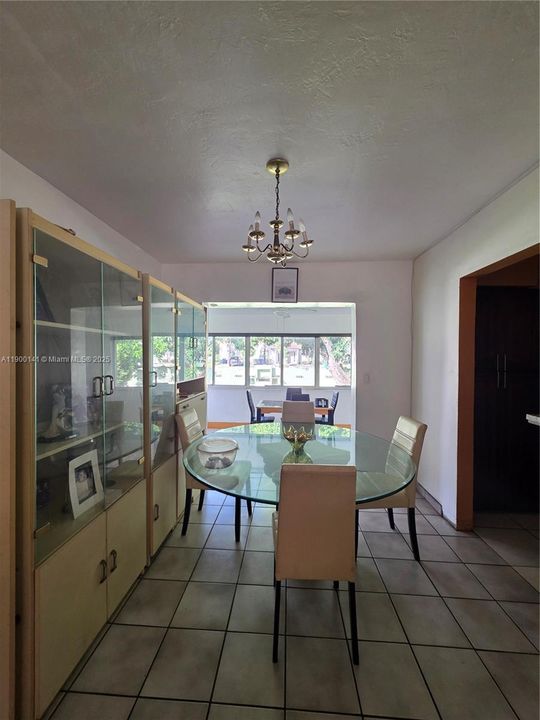 Active With Contract: $524,900 (4 beds, 2 baths, 1403 Square Feet)