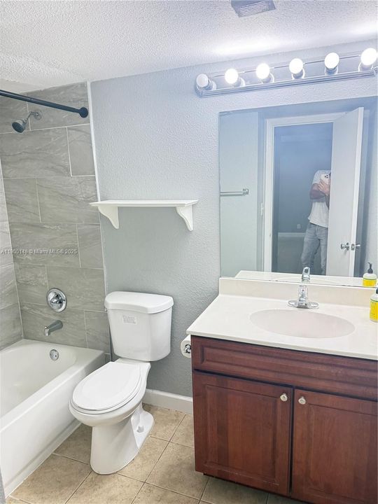 最近租的: $2,200 (2 贝兹, 2 浴室, 1029 平方英尺)