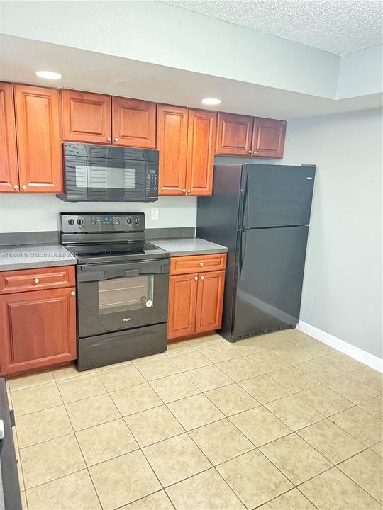 最近租的: $2,200 (2 贝兹, 2 浴室, 1029 平方英尺)