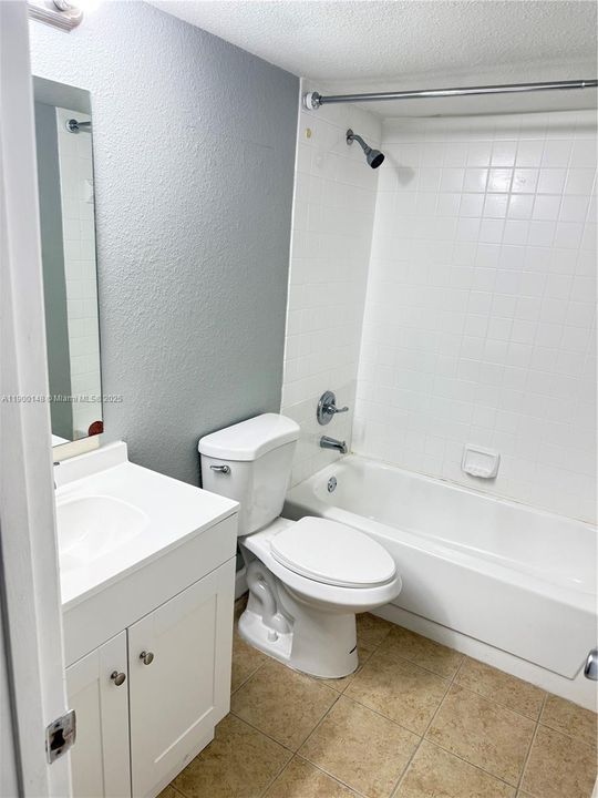 最近租的: $2,200 (2 贝兹, 2 浴室, 1029 平方英尺)