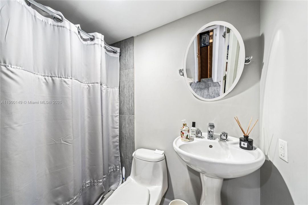 For Rent: $10,000 (4 beds, 4 baths, 3569 Square Feet)