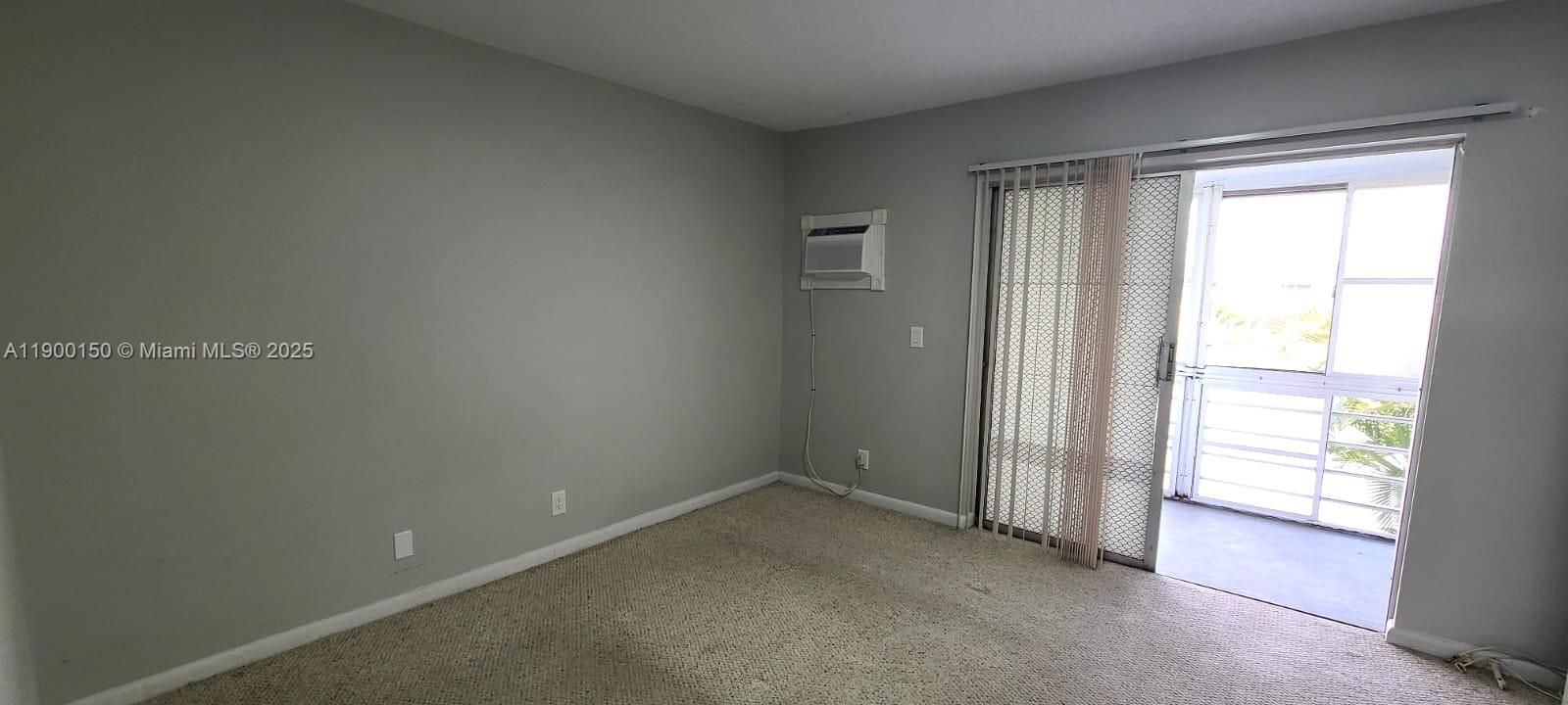 For Rent: $1,400 (1 beds, 1 baths, 615 Square Feet)