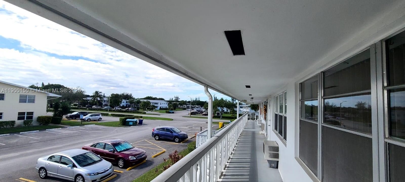 For Rent: $1,400 (1 beds, 1 baths, 615 Square Feet)