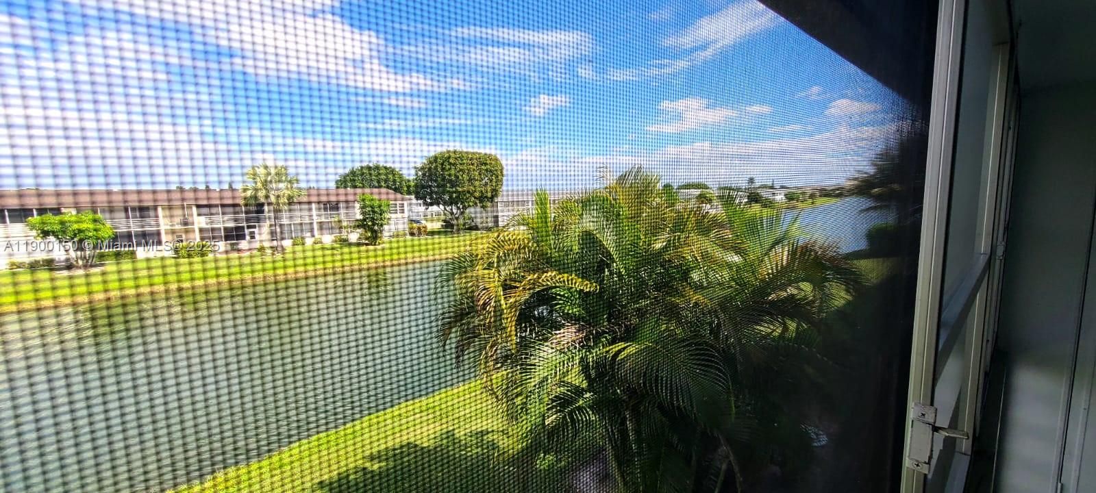 For Rent: $1,400 (1 beds, 1 baths, 615 Square Feet)