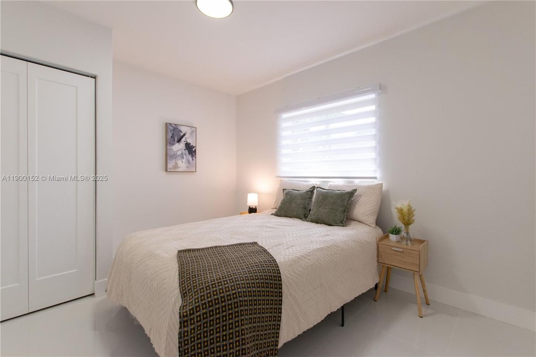 合同活跃: $550,000 (3 贝兹, 2 浴室, 0 平方英尺)