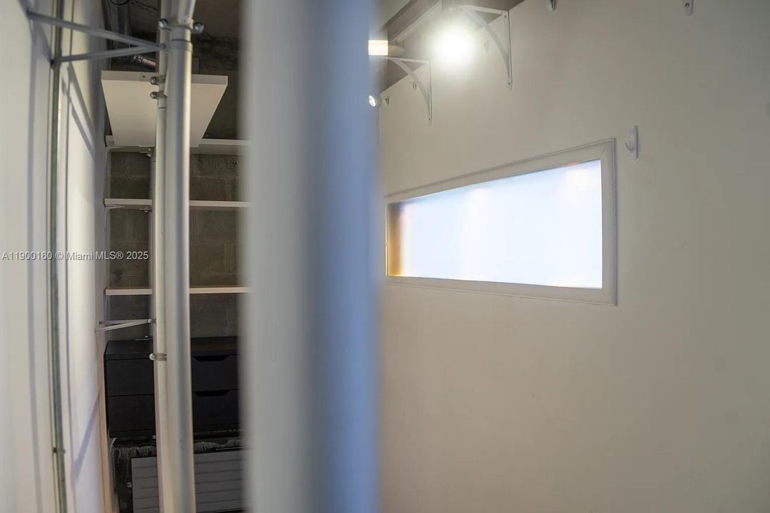 Recently Rented: $5,300 (1 beds, 1 baths, 1398 Square Feet)