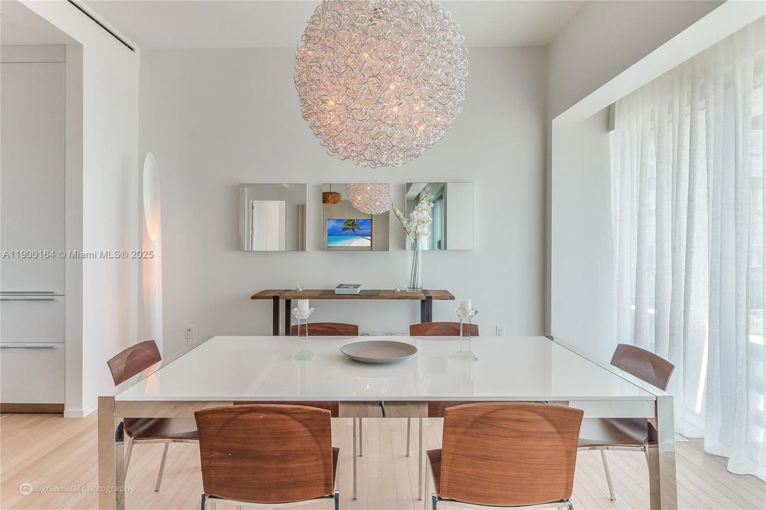 Recently Rented: $20,000 (1 beds, 1 baths, 1125 Square Feet)