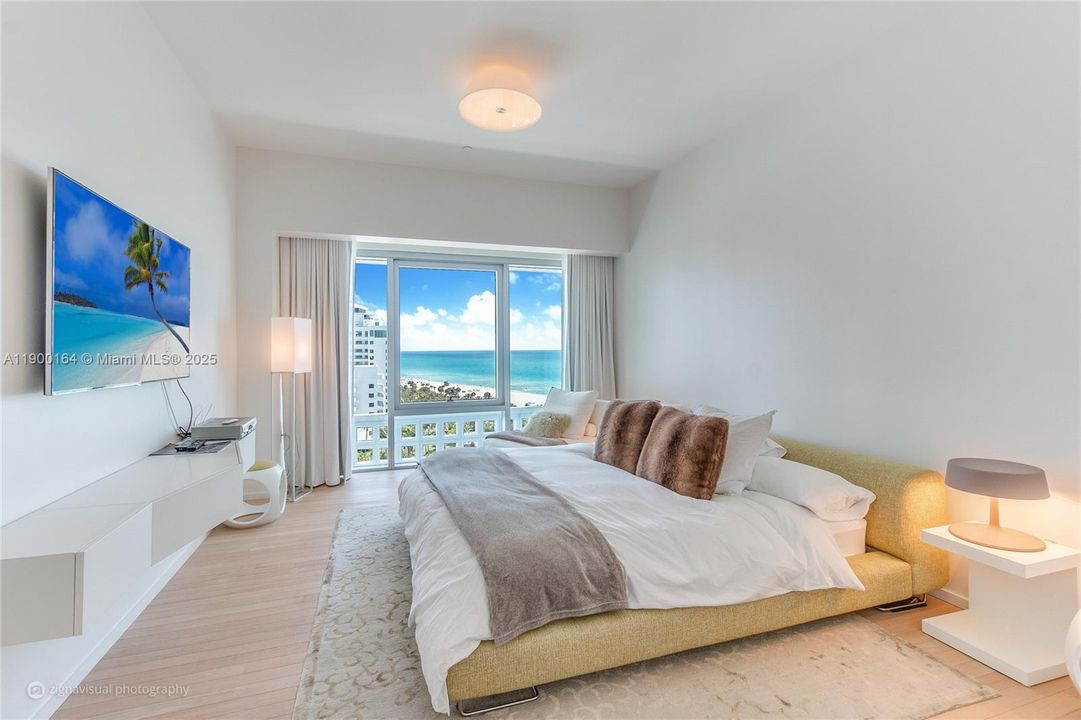 Recently Rented: $20,000 (1 beds, 1 baths, 1125 Square Feet)