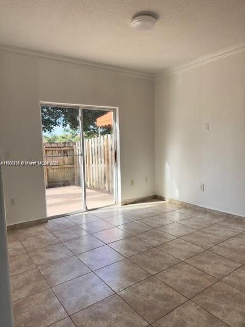 Active With Contract: $2,800 (3 beds, 3 baths, 0 Square Feet)