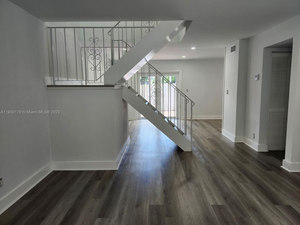 En Venta: $389,000 (3 camas, 2 baños, 1458 Pies cuadrados)