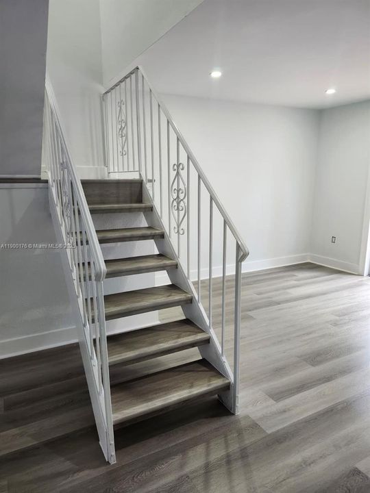 En Venta: $389,000 (3 camas, 2 baños, 1458 Pies cuadrados)