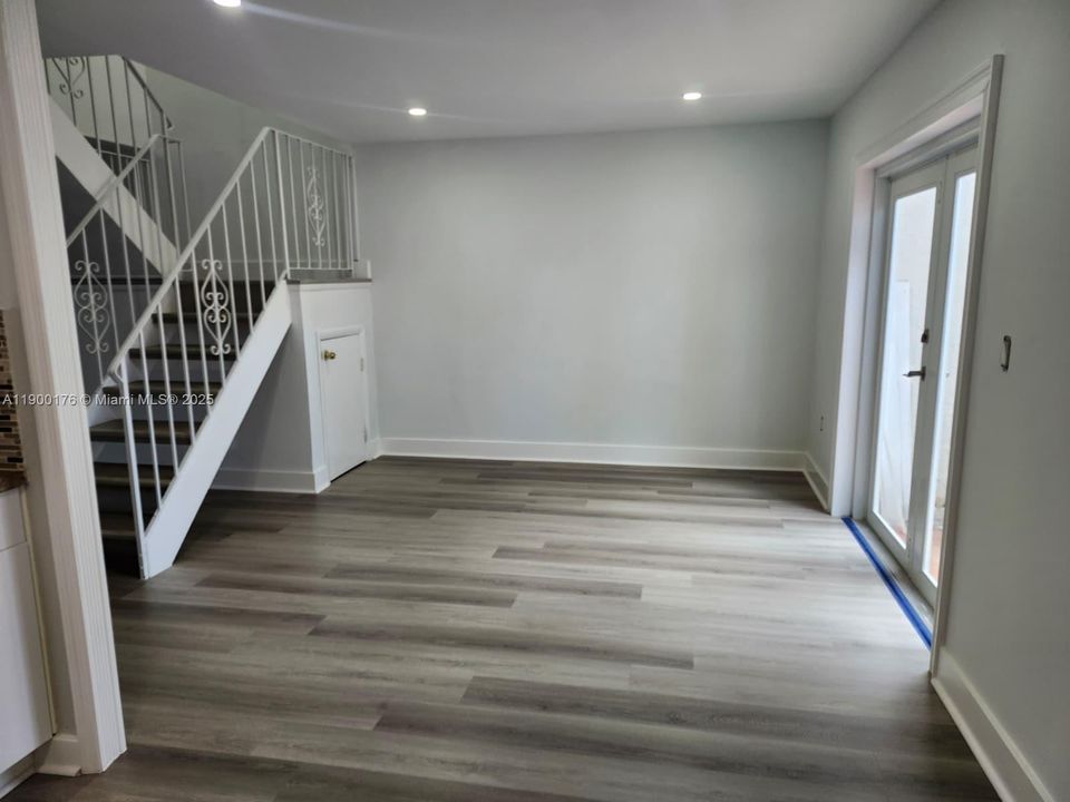 En Venta: $389,000 (3 camas, 2 baños, 1458 Pies cuadrados)