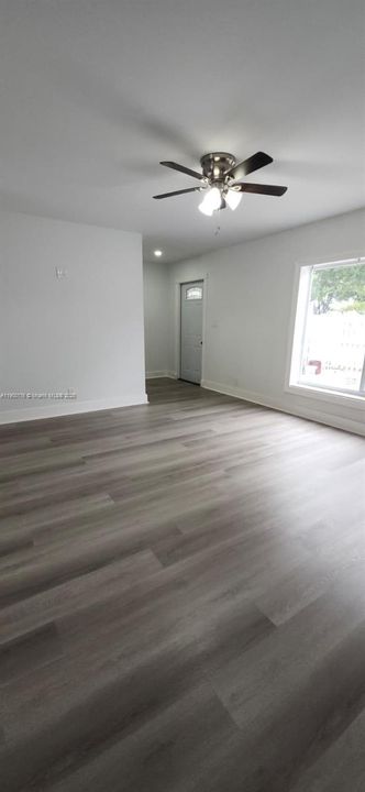 En Venta: $389,000 (3 camas, 2 baños, 1458 Pies cuadrados)