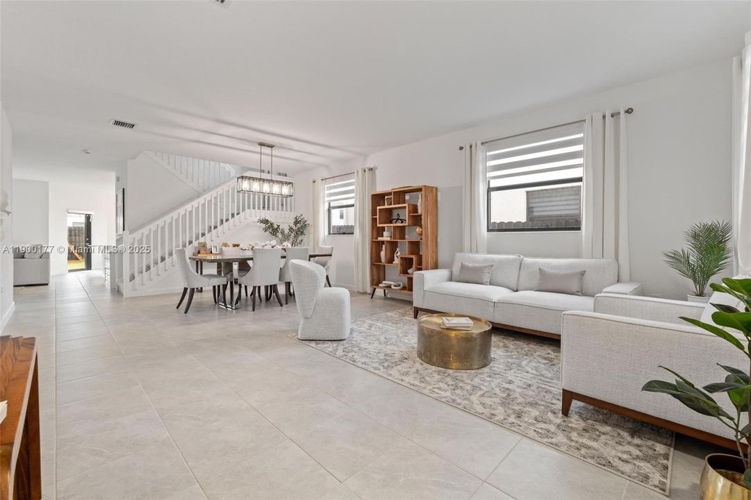 For Sale: $795,000 (5 beds, 3 baths, 3252 Square Feet)