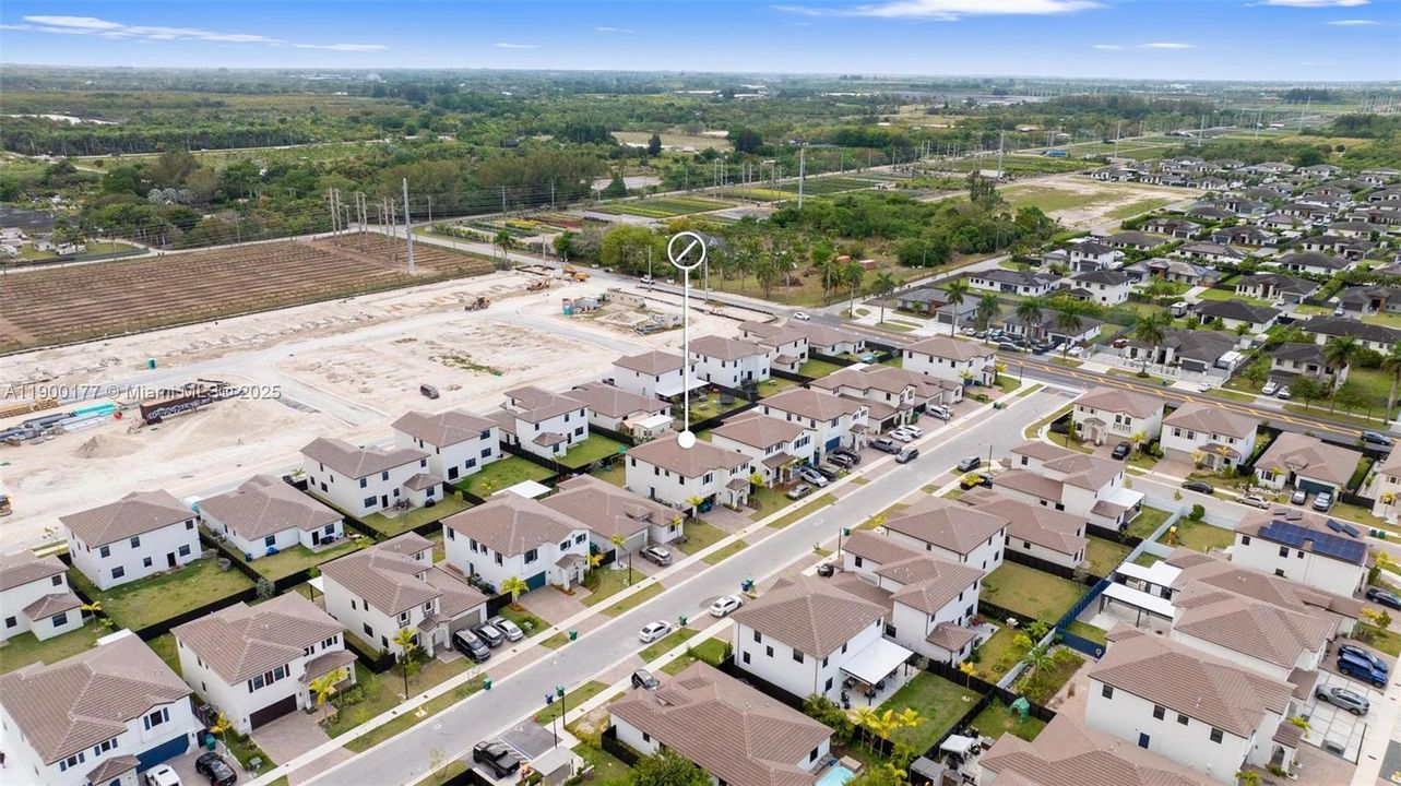 For Sale: $795,000 (5 beds, 3 baths, 3252 Square Feet)