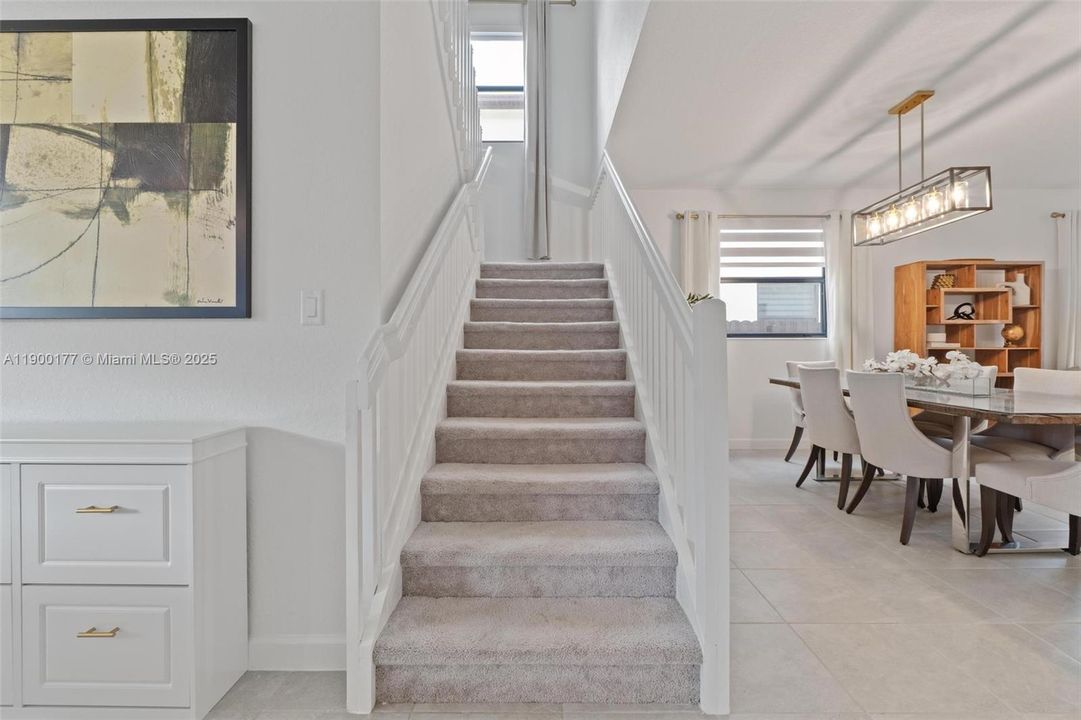 For Sale: $795,000 (5 beds, 3 baths, 3252 Square Feet)