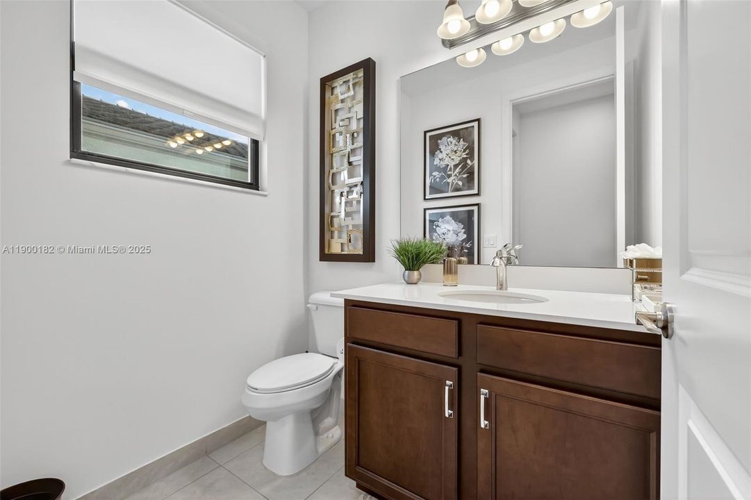 For Sale: $639,000 (3 beds, 2 baths, 2254 Square Feet)