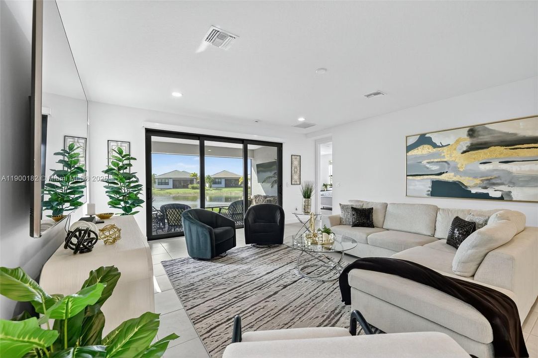 For Sale: $639,000 (3 beds, 2 baths, 2254 Square Feet)