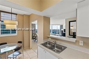 For Sale: $1,195,000 (3 beds, 3 baths, 1860 Square Feet)