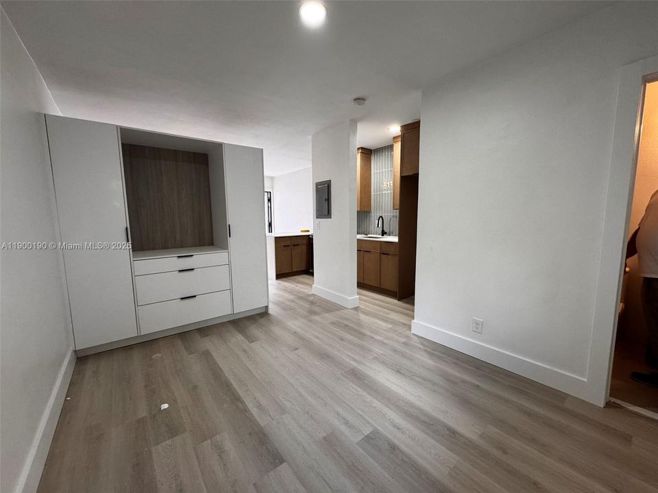 Recently Rented: $2,000 (1 beds, 1 baths, 0 Square Feet)