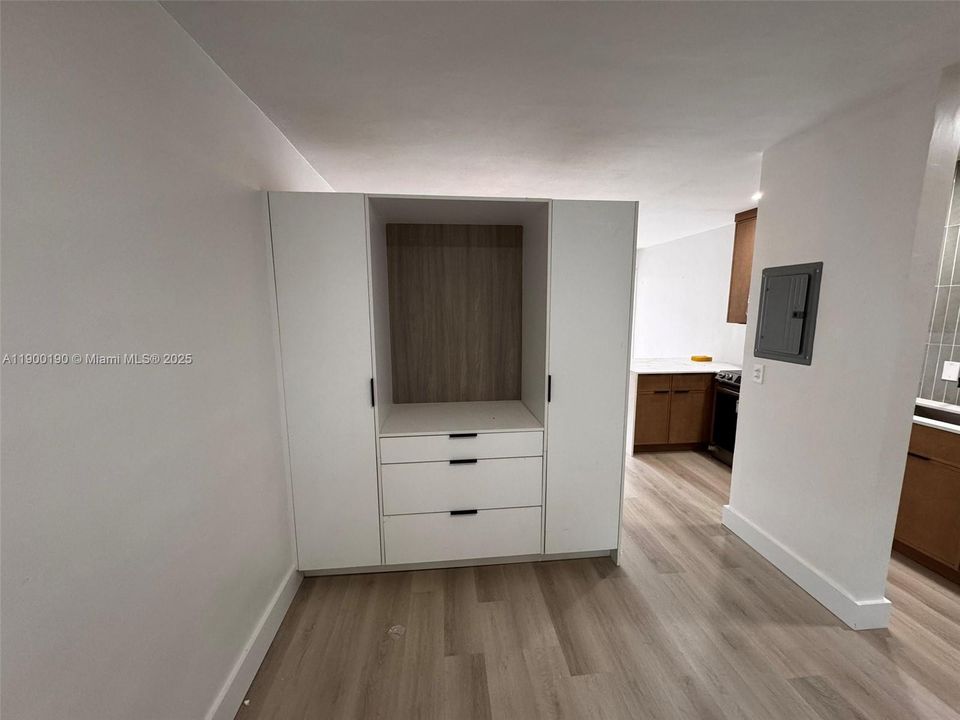 Recently Rented: $2,000 (1 beds, 1 baths, 0 Square Feet)