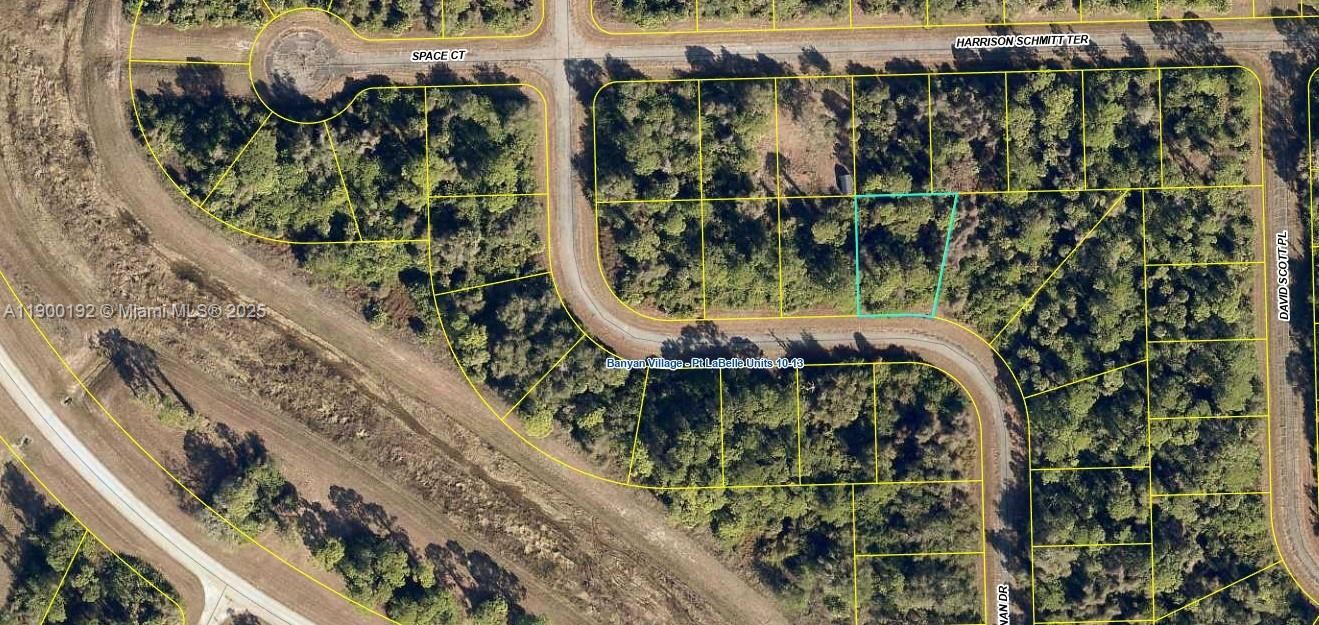 待售: $19,900 (0.26 acres)