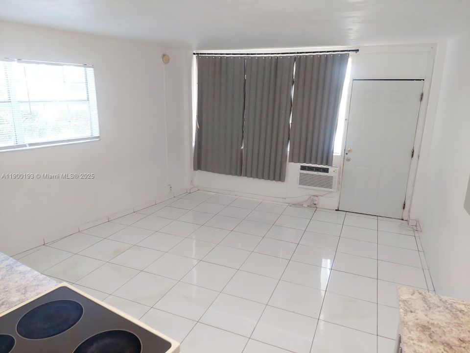 For Rent: $1,550 (0 beds, 1 baths, 0 Square Feet)