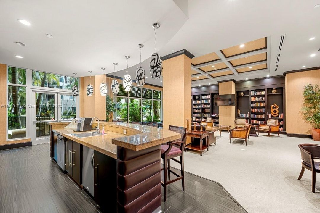 Recently Rented: $2,700 (2 beds, 2 baths, 1144 Square Feet)