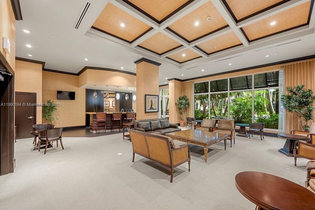 Recently Rented: $2,700 (2 beds, 2 baths, 1144 Square Feet)