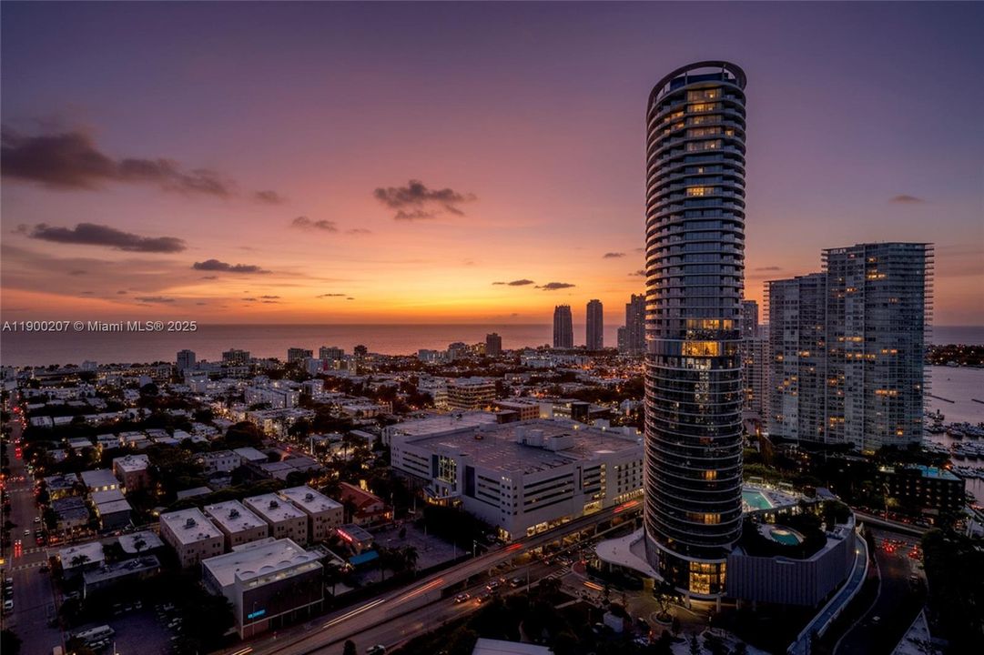 En Venta: $1,395,000 (2 camas, 2 baños, 1456 Pies cuadrados)