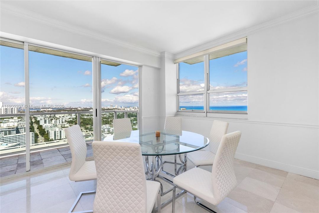 En Venta: $1,395,000 (2 camas, 2 baños, 1456 Pies cuadrados)