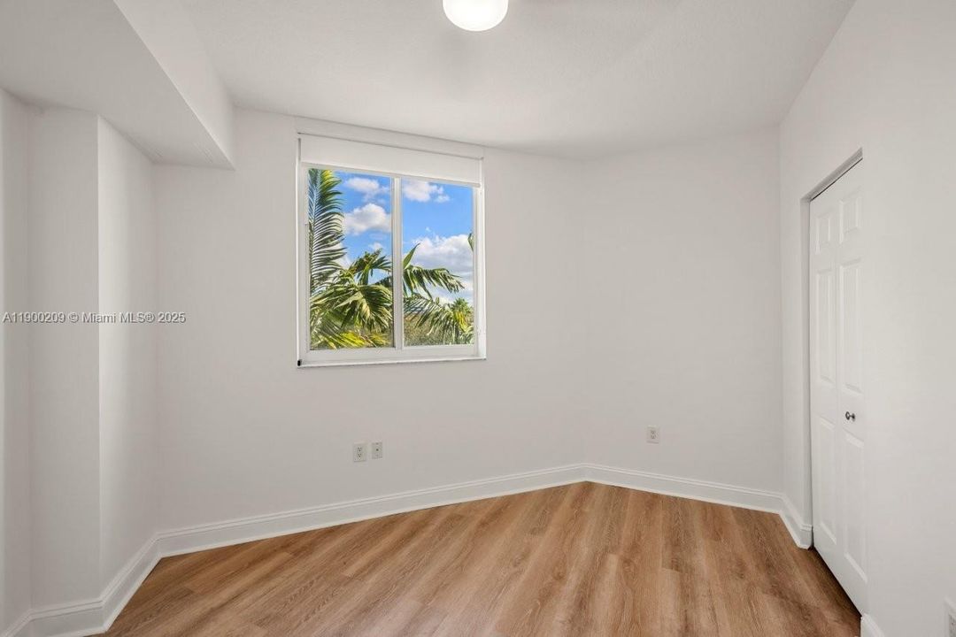 Recientemente alquilado: $2,600 (2 camas, 2 baños, 1000 Pies cuadrados)