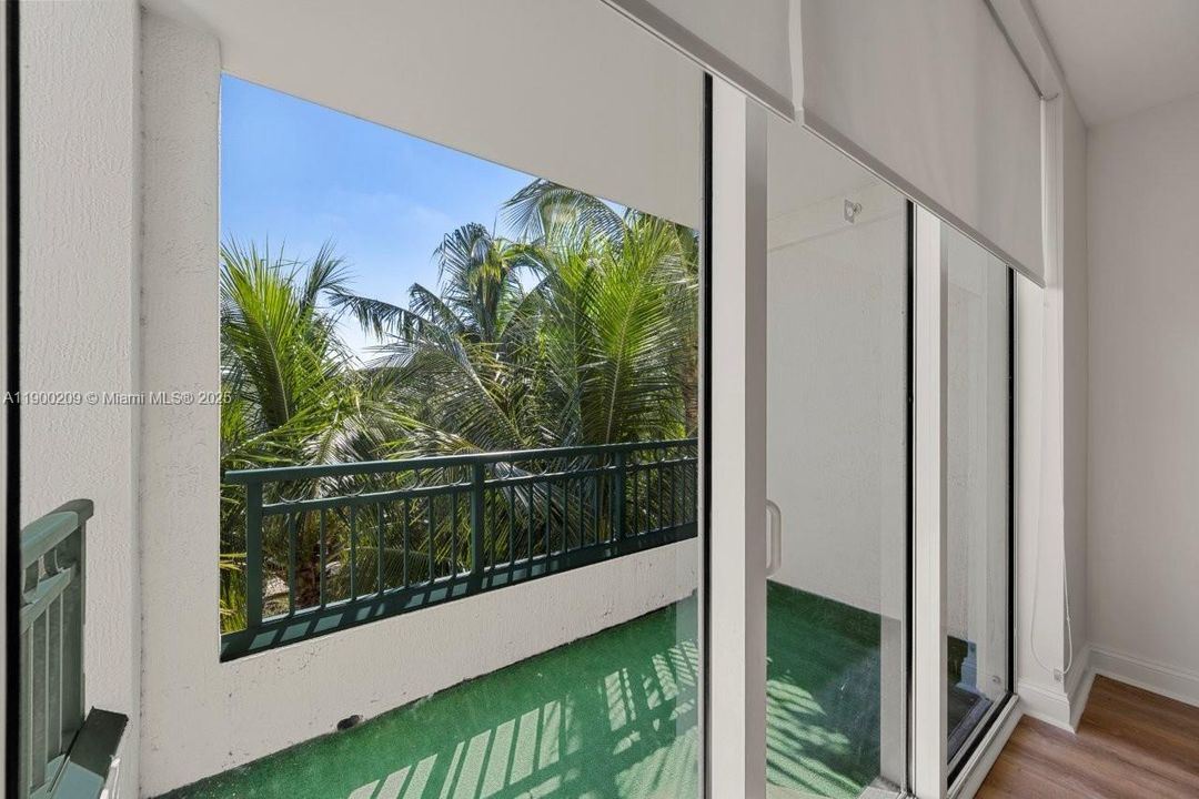 Recientemente alquilado: $2,600 (2 camas, 2 baños, 1000 Pies cuadrados)