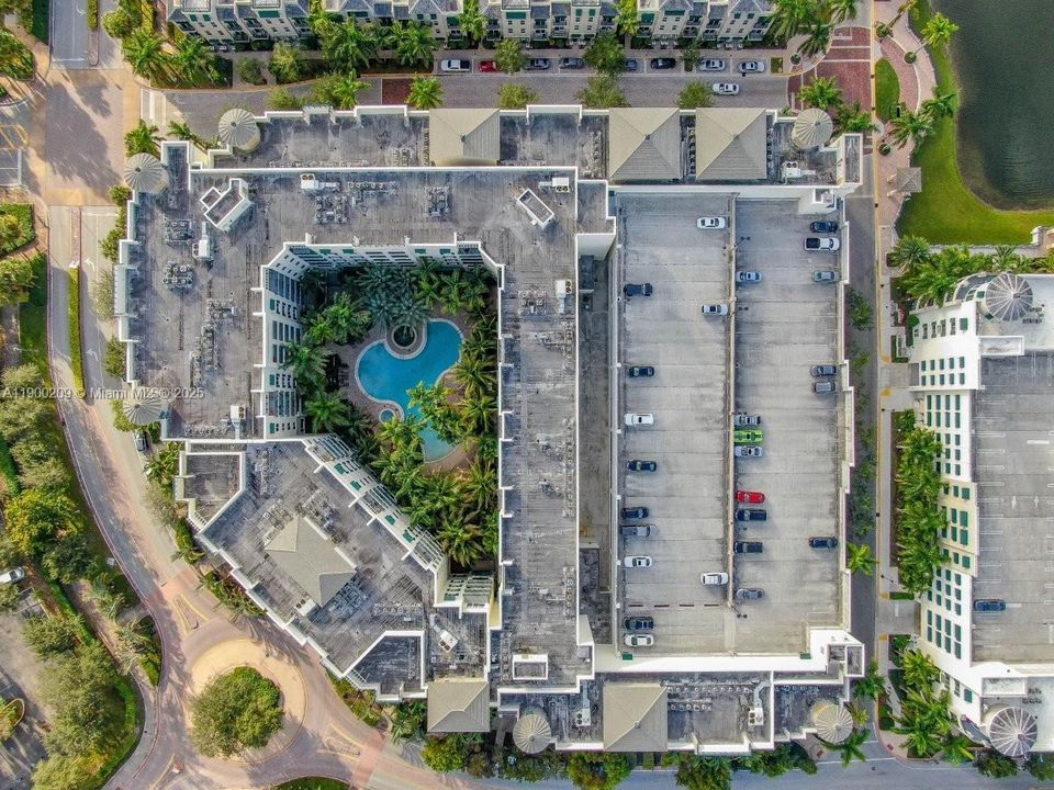 Recientemente alquilado: $2,600 (2 camas, 2 baños, 1000 Pies cuadrados)