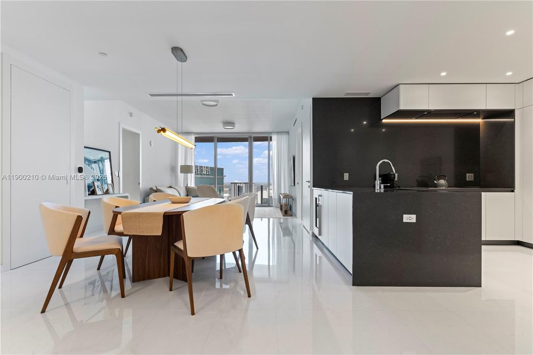 For Rent: $12,750 (2 beds, 2 baths, 1578 Square Feet)