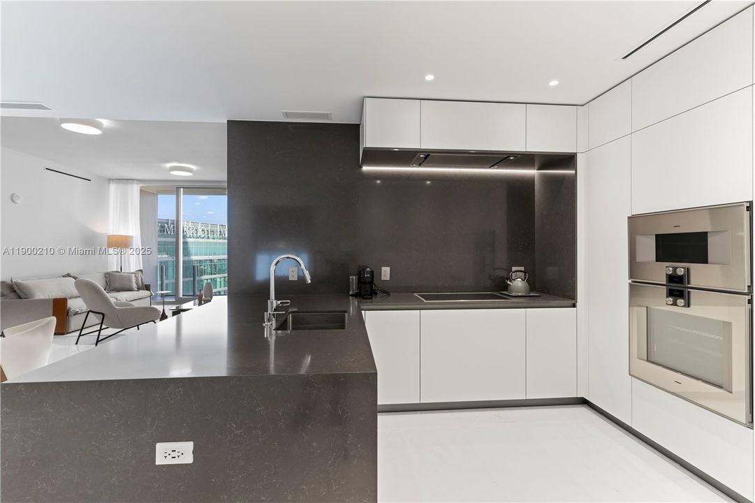 For Rent: $12,750 (2 beds, 2 baths, 1578 Square Feet)