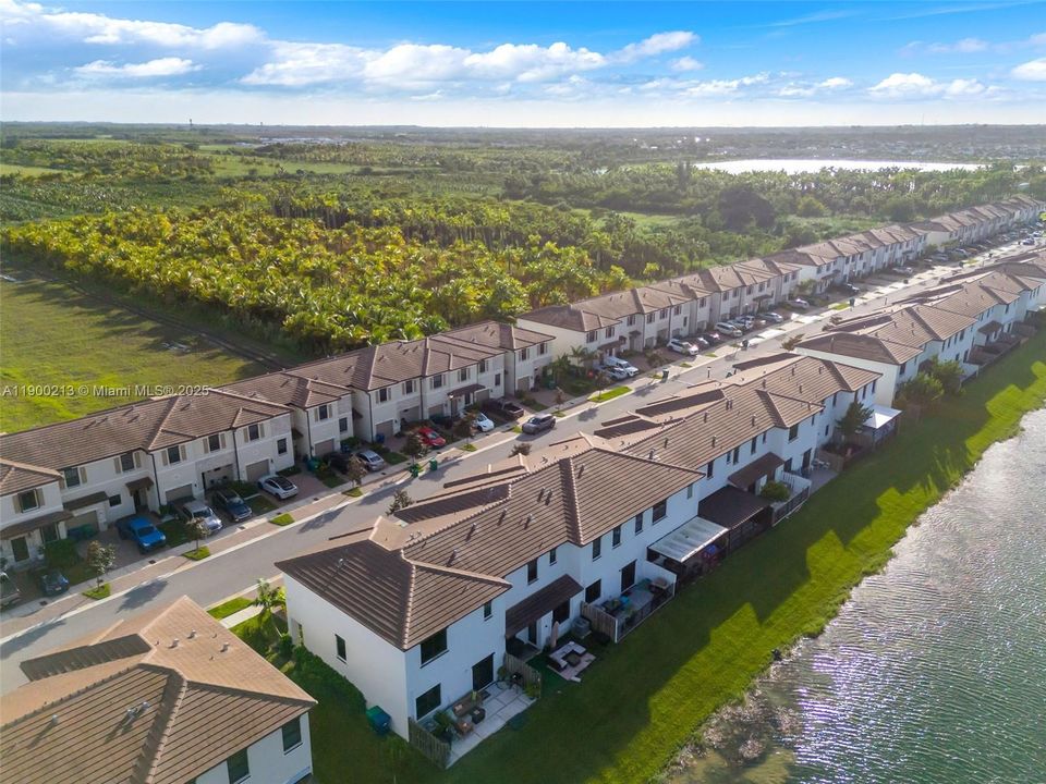 待售: $469,000 (3 贝兹, 2 浴室, 1832 平方英尺)