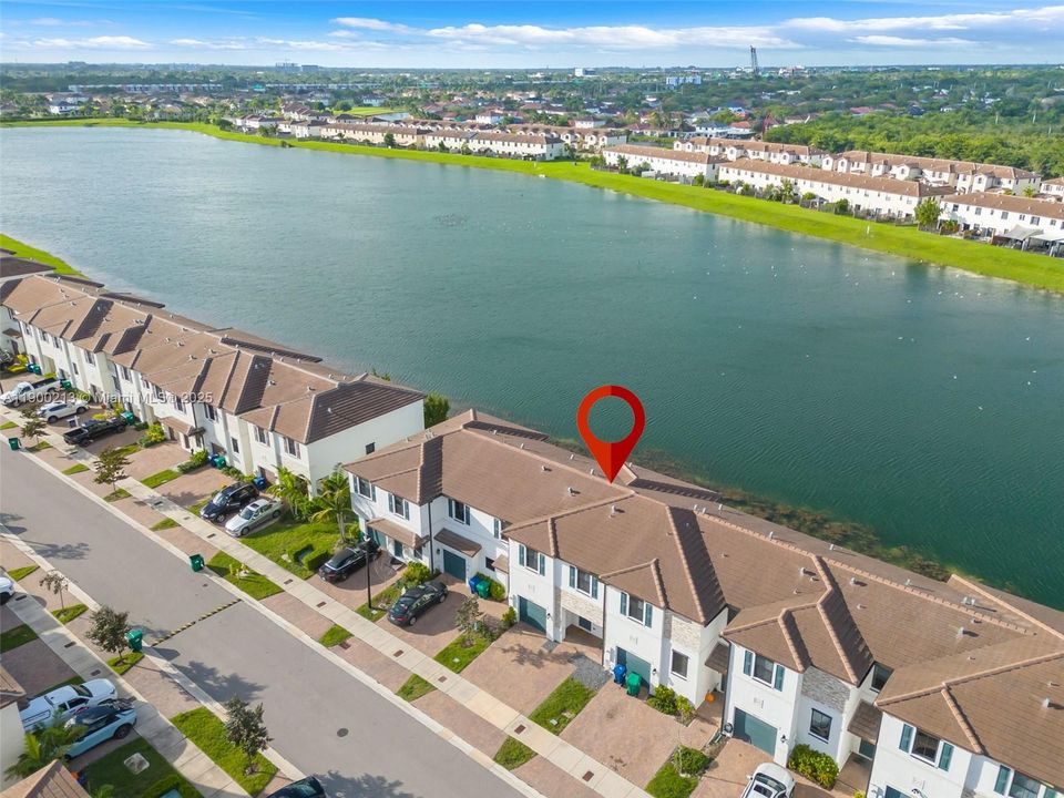 待售: $469,000 (3 贝兹, 2 浴室, 1832 平方英尺)