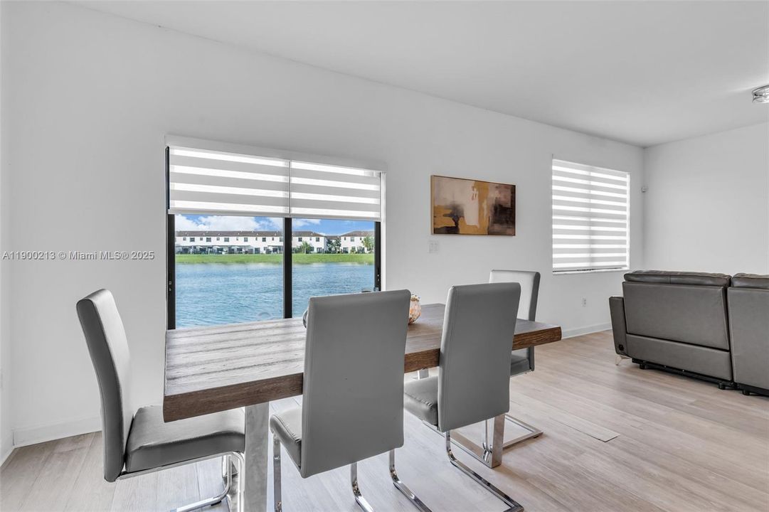 待售: $469,000 (3 贝兹, 2 浴室, 1832 平方英尺)