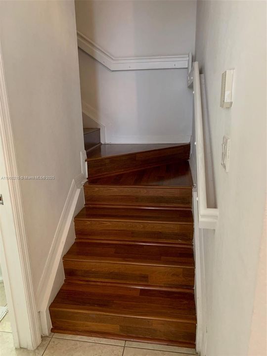 For Rent: $2,500 (2 beds, 2 baths, 1123 Square Feet)